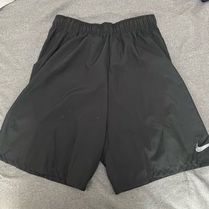 NIKE DRI-FIT SHORTS MENS SIZE - M